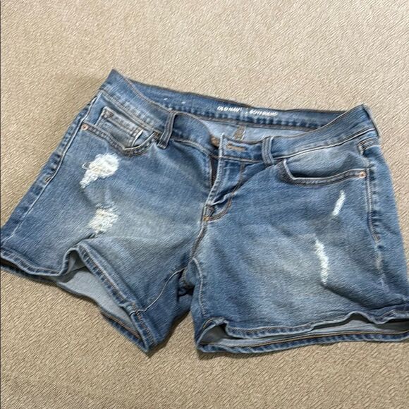 Old Navy Boyfriend Distressed Comfort Jean Shorts size 4 - Picture 2 of 12